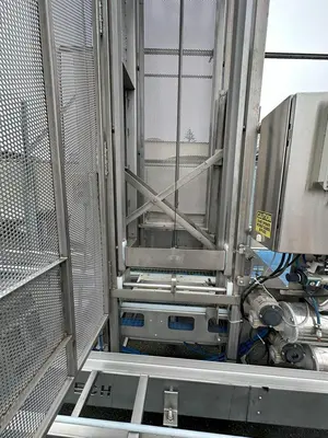 USED INNOTECH TRAY UPSTACKER