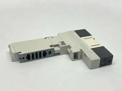 VQC1400-5 | SMC  Pneumatic Solenoid Valve 5-Port - New Other