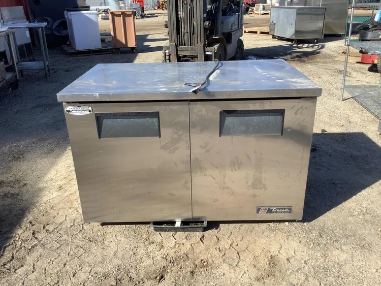 Used TRUE MANUFACTURING TUC-48F Undercounter Freezers Michigan US | Miedema Asset Management Group #1148897