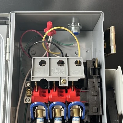 USED Square D H-321-AWK