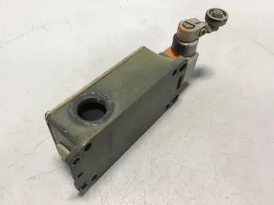 USED SIEMENS 3SE3 404-1G