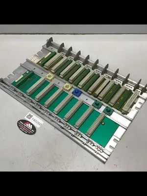 USED SIEMENS 6ES5 700-2LA12