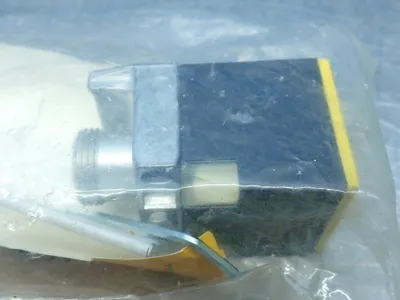 NEW TURCK NI25UCK40ADZ30X2B1131 W/BS2.1