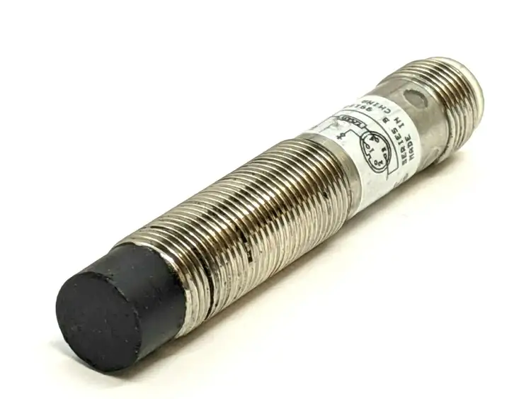 Used Cutler-Hammer Inductive Proximity Sensor Proximity Sensors Michigan US | Maverick Industrial Sales #1395042