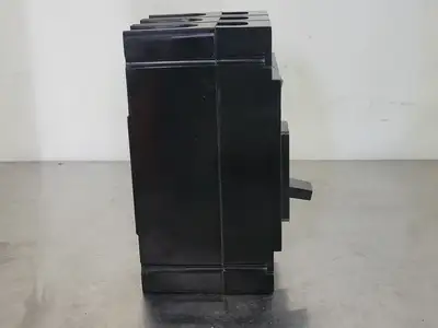 20 Amp, 3 Pole, 240/480 volts Circuit Breaker