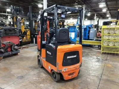 USED 2019 DOOSAN BC15S-5