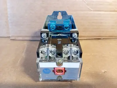 Used ALLEN-BRADLEY 700DC-P400Z24 Misc Electrical & Power Parts British Columbia CA | Lenmark #1438846