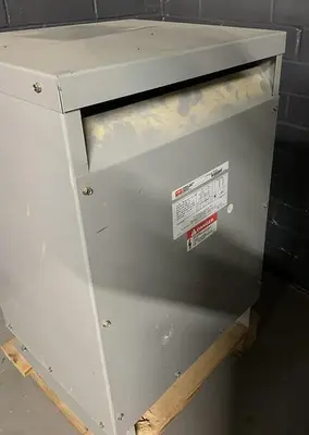 KOMO VR-508 MACH ONE 5′ x 8′ MOVING TABLE 3-AXIS CNC ROUTER