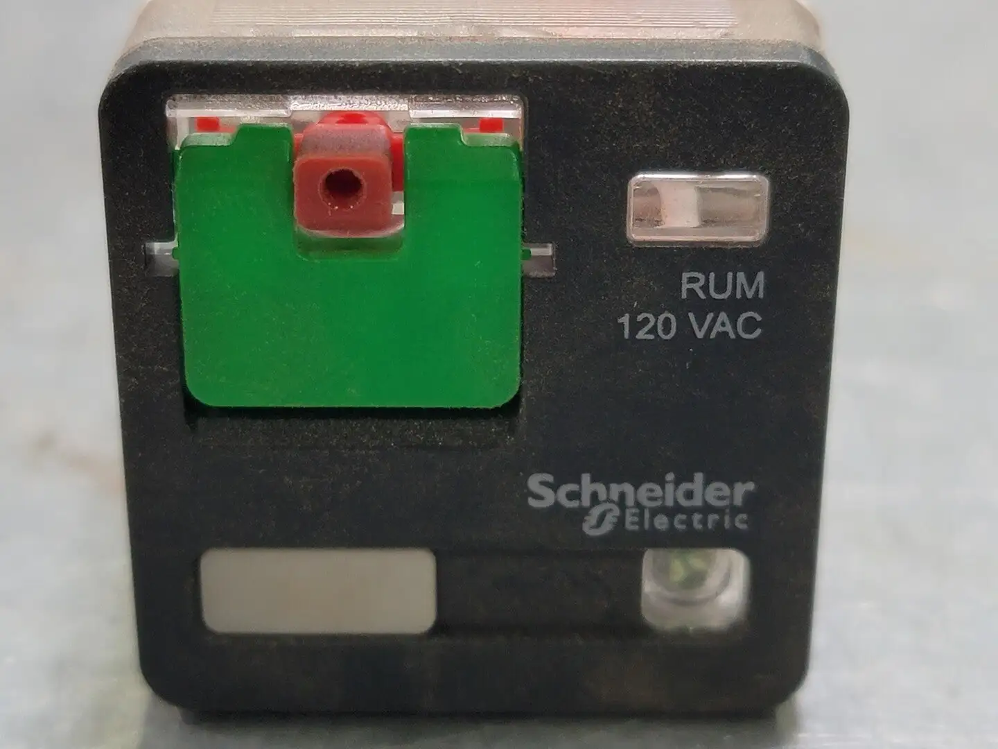 Used SCHNEIDER ELECTRIC RUMC22F7 Misc Electrical & Power Parts British Columbia CA | Lenmark #247098