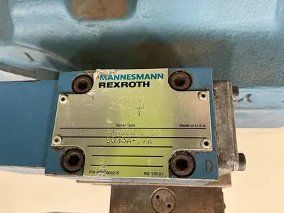 Used MANNESMANN REXROTH 4WRZ32W3-520-50 6A24N9EK4 D3MR Valves/Fittings Michigan US | Ideal Machinery #1182117