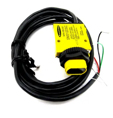 NEW BANNER SM312DSC PHOTOELECTRIC SENSOR 27879