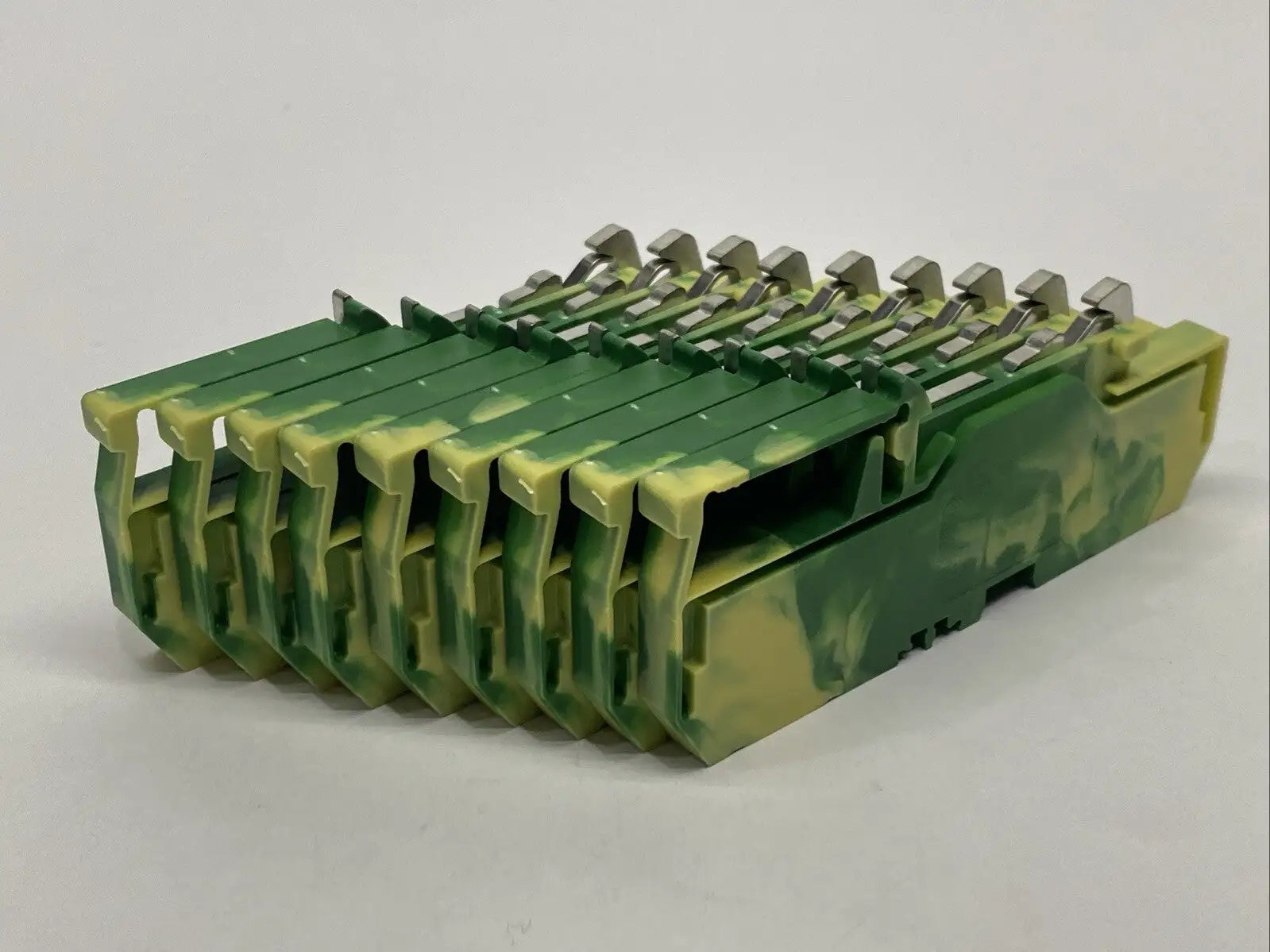 281-657 | Wago  Ground Terminal Block Green/Yellow 4-Conductor LOT OF 9 - New Other