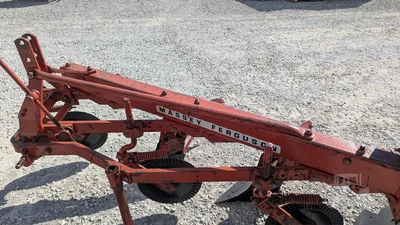 USED MASSEY FERGUSON 345