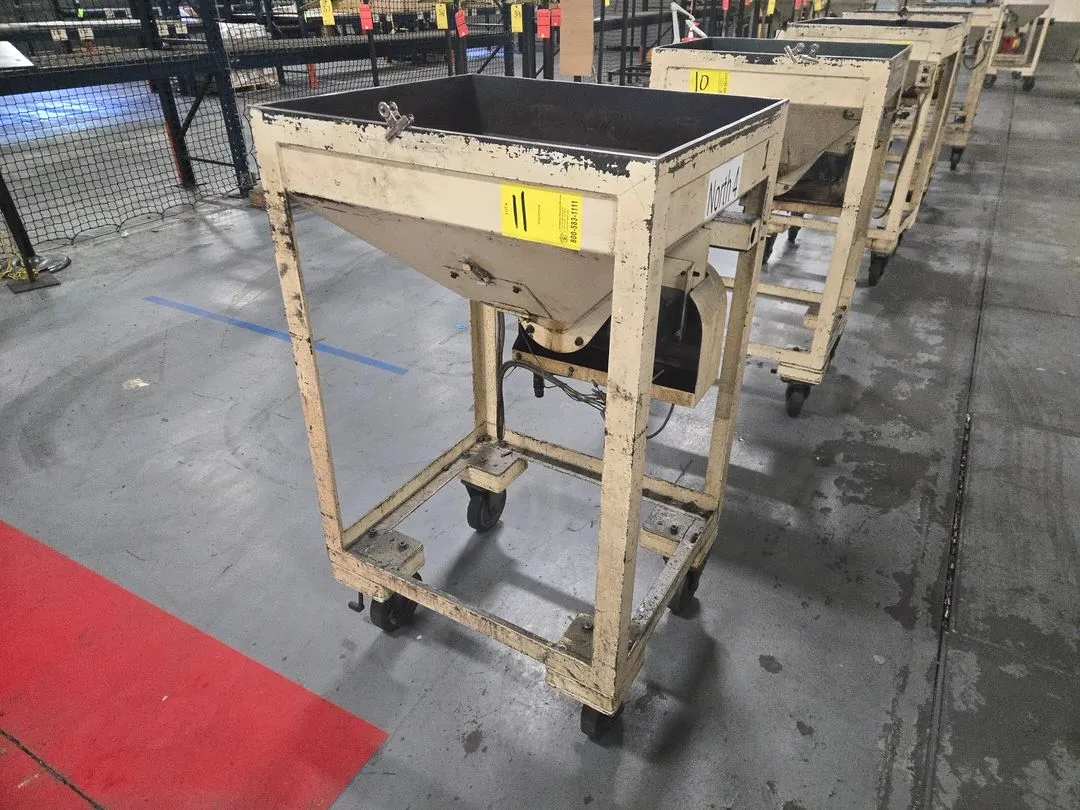(1) Auger Hopper