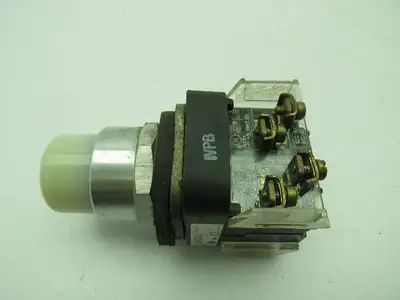 Allen Bradley 800T-QT20W Pilot Light Pushbutton Push-toTest Ser T White Lot of 2