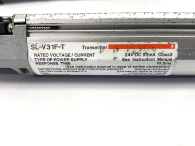 Used KEYENCE Safety Light Curtain Transmitter & Receiver Set HEAVILY SCUFFED Light Curtains & Grids Michigan US | Maverick Industrial Sales #1392431