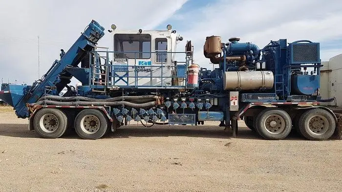 Used 1997 PEERLESS BAKER HUGHES HYDRA FRAC BLENDER TRAILER Misc Trucks Saskatchewan CA | Chad Equipment #466888