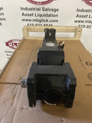 Sew-Eurodrive BSHF202 CMP50L/KY/AK0H/SM1 DC Servo Speed Reducer 4:1 3PH
