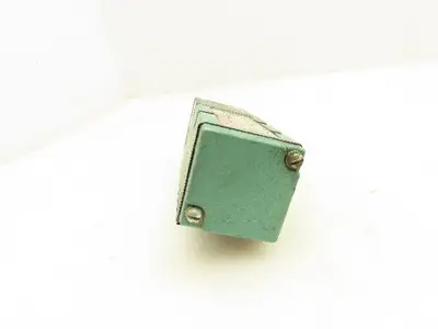 Numatics 152SA400K011Z30 MK15 Pneumatic Directional Solenoid Valve 120V Lot of 3