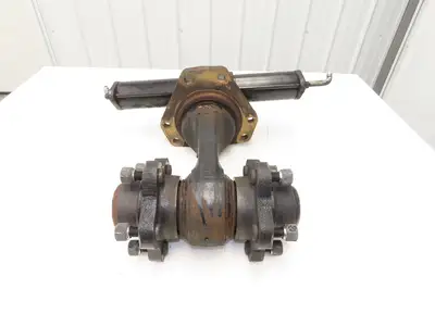 Toyota 8FBE15U Electric Forklift Dual-Wheel Rear Axle Drive Assembly Off 8FBE15U
