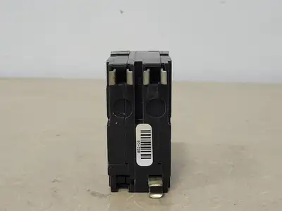 USED SQUARE D QO220