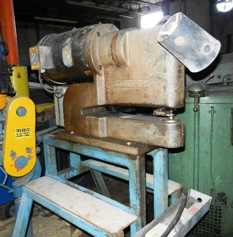 Used TRACE-A-PUNCH 4 Nibblers | Holland Machinery Co. #944126