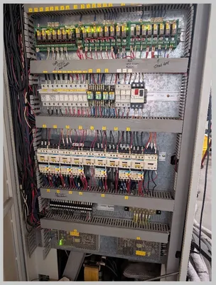 2007 AGMA VMC-158 Vertical Machining Centers | ListingHippo (7)