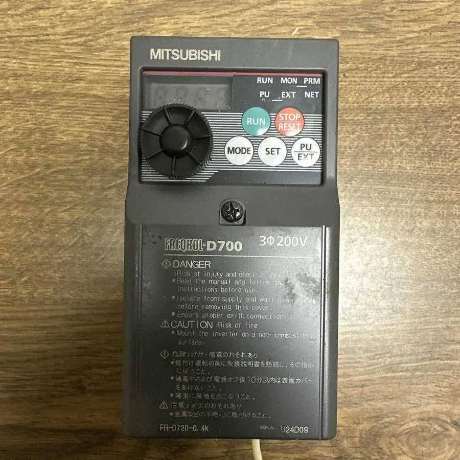 USED MITSUBISHI ELECTRIC D700