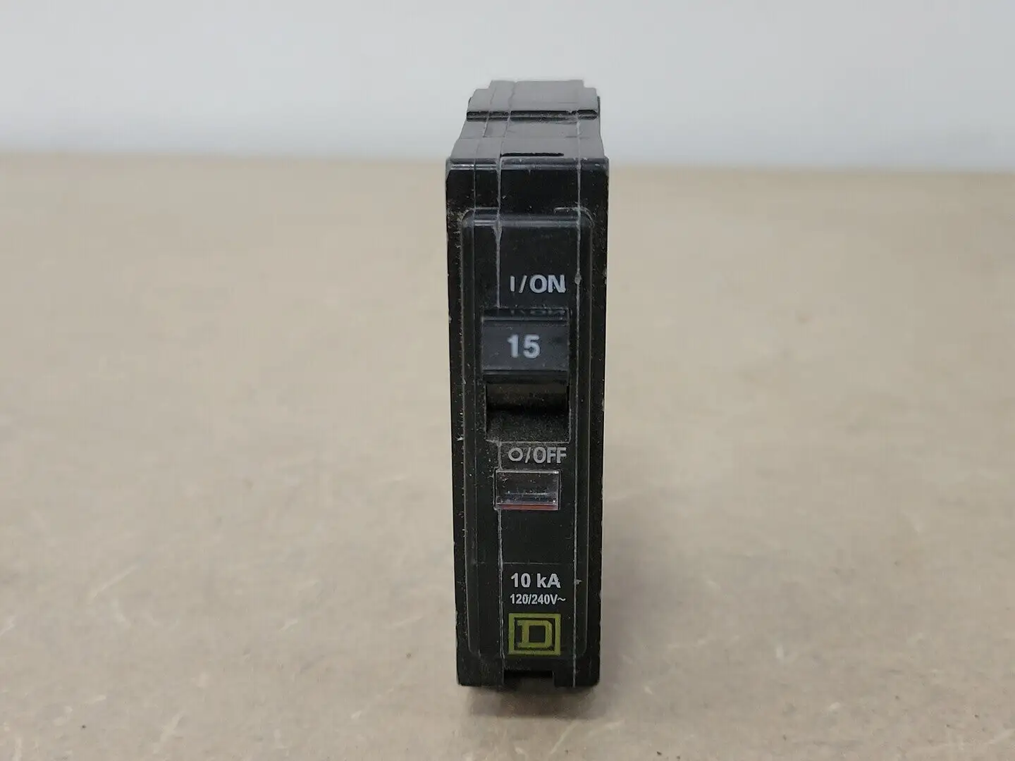 USED SQUARE D QO115