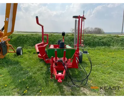 Used FARM KING _UNKNOWN_ Stretch Wrappers Iowa US | Keast Enterprises #1360254
