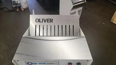 2022 OLIVER 747-N SELECT Bread Slicer | Harvest Equipment and Fabrication Inc (7)
