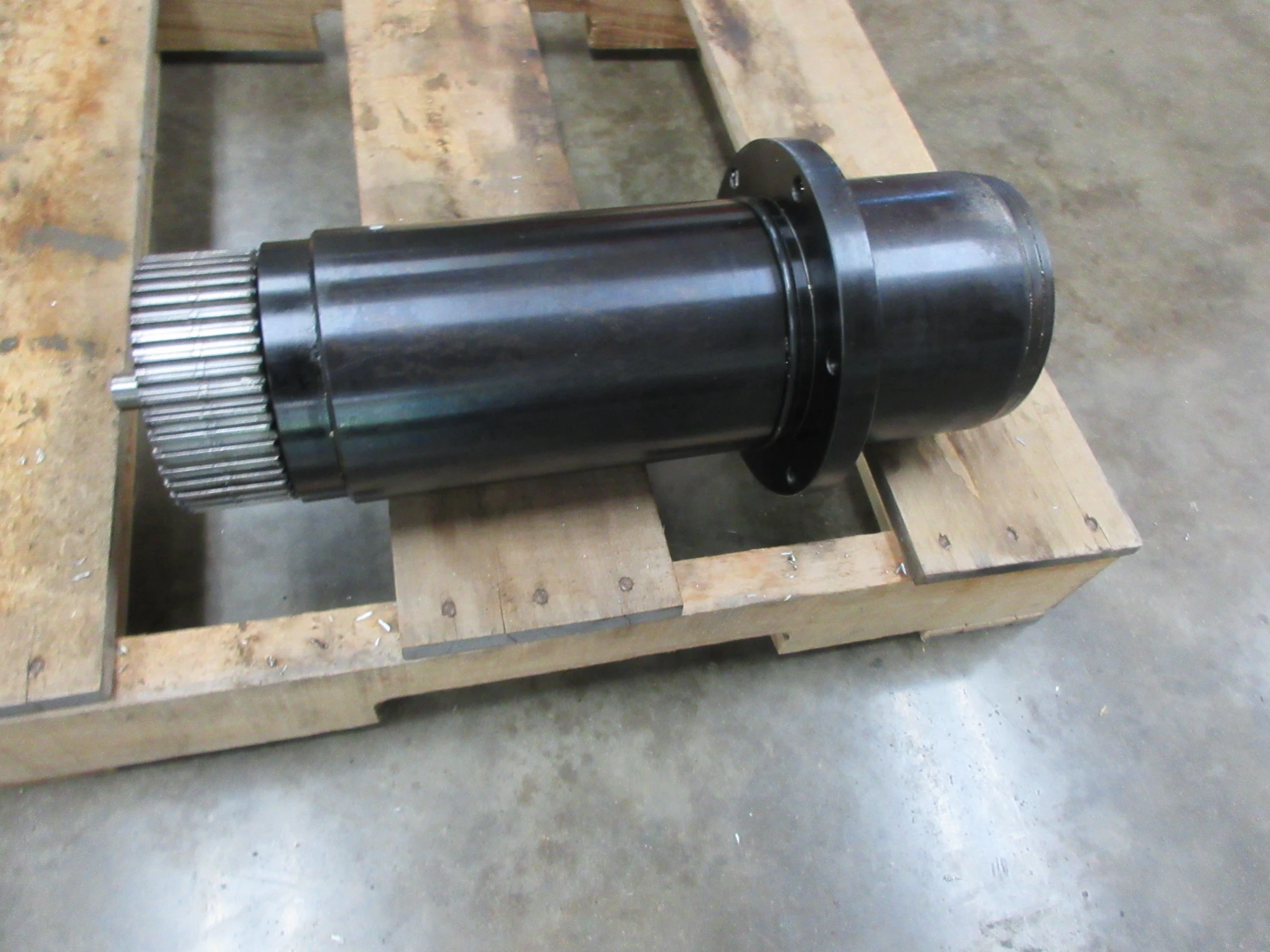 USED 1997 USED HAAS PARTS AND TOOLING CAT40 VF SERIES 7500 RPM SPINDLE