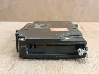 Used SCHNEIDER EDB16020 Switchgears British Columbia CA | Lenmark #1438465