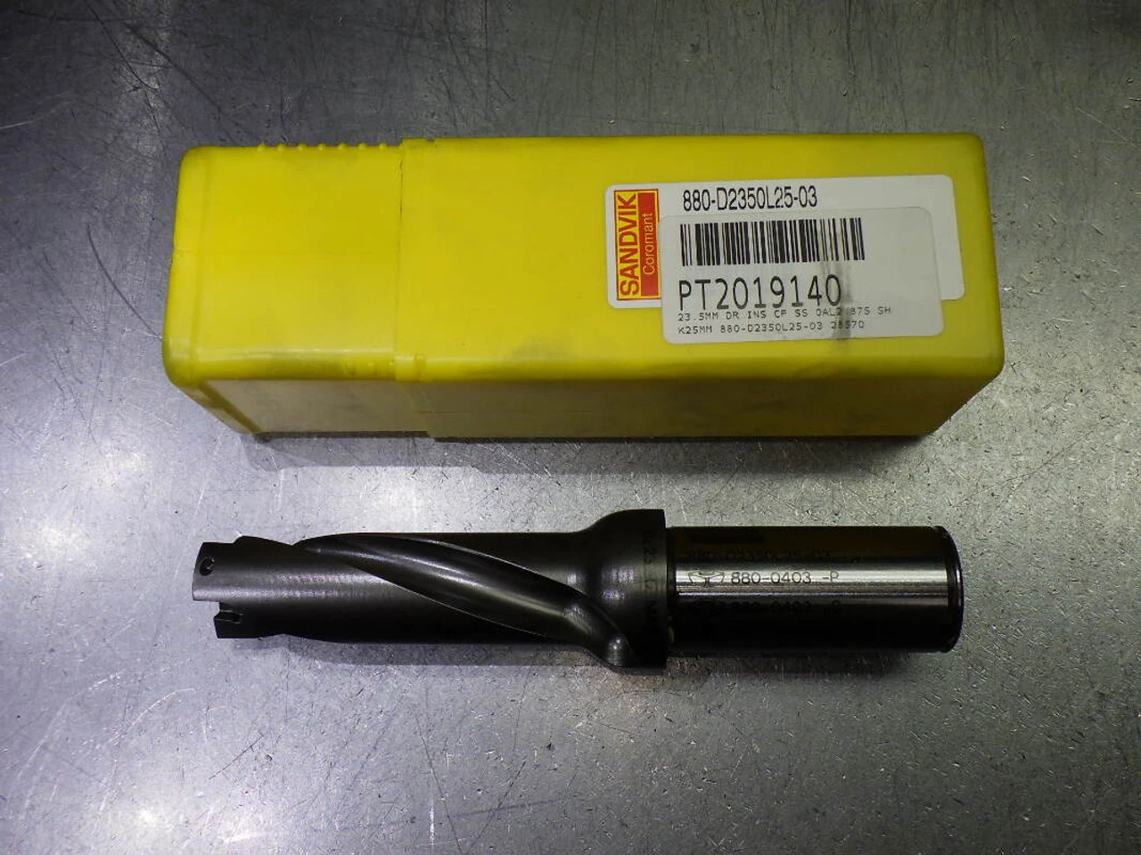 Sandvik 23.5mm Coolant Thru Indexable Drill 25mm Shank 880-D2350L25-03 (LOC2488B)