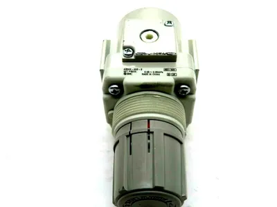 NEW SMC AR30K-03B-B REGULATOR AR30K03BB