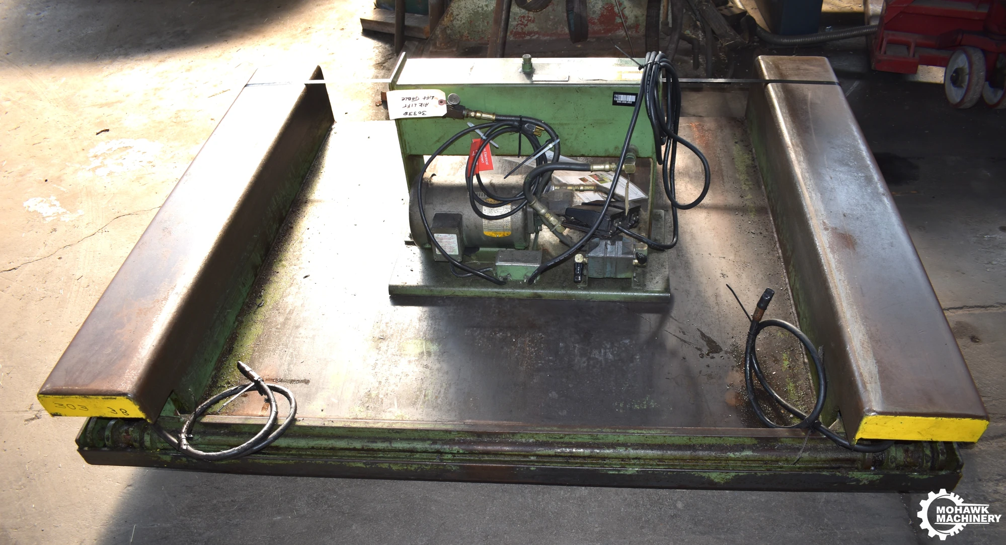 2000 LB AIR-TECH (AIR TECHNICAL INDUSTRIES) "ZLD5048E" ZERO-LOW LIFT HYDRAULIC SCISSOR LIFT TABLE w/48” x 50” PLATFORM