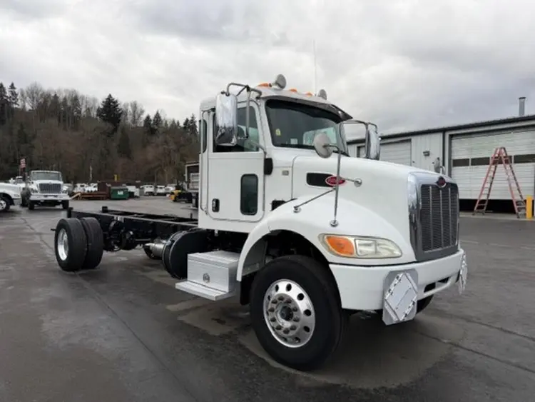 Used 2015 PETERBILT 337 Cab Chassis trucks Washington US | Puget Sound Truck Sales #1546512