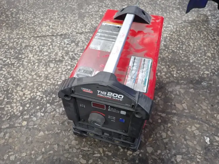 Used LINCOLN ELECTRIC TIGSQUARE WAVE 200 Welding Machinery (Other) | HGR 24 #752183
