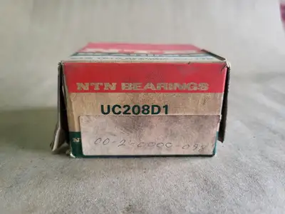 NEW NTN UC208D1