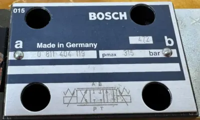 NEW BOSCH 0-811-404-119 SOLENOID VALVE 24VDC COILS 0811404119