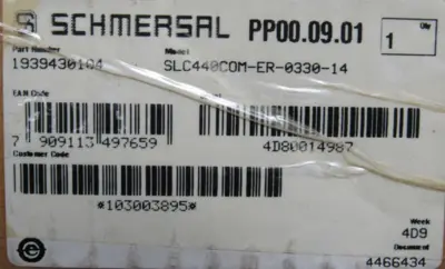 NEW SCHMERSAL SLC440C0M-ER-0330-14 SAFETY LIGHT CURTAIN SET 1939430104