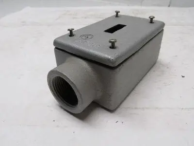 Appleton FS Unilet 1" Type C Gang Switch Box Enclosure W/Switch Cover