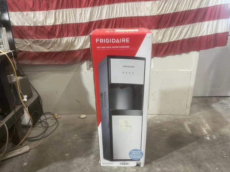 Used FRIGIDAIRE HOT AND COLD WATER DISPENSER Residential Appliances Michigan US | Miedema Asset Management Group #1322296
