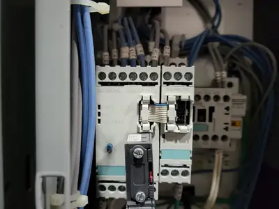 Full Voltage Non-Reversing MCC Bucket Size 4