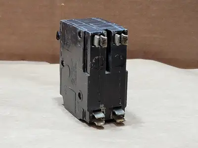 USED SQUARE D QO260
