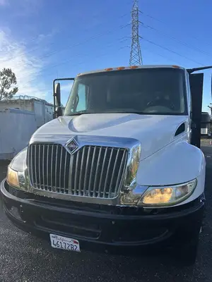 USED 2010 INTERNATIONAL DURASTAR 4300