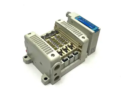 VV5QC21-04N3SDB-S | SMC  Integrated Type Base Mount Plug-In Manifold - Used