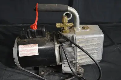 JB Industries DV-200N Platinum 7 CFM Vacuum Pump - 115V 1/2 HP