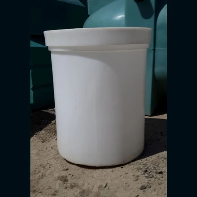 Vertical RK-80 Polyethylene Barrel Tank