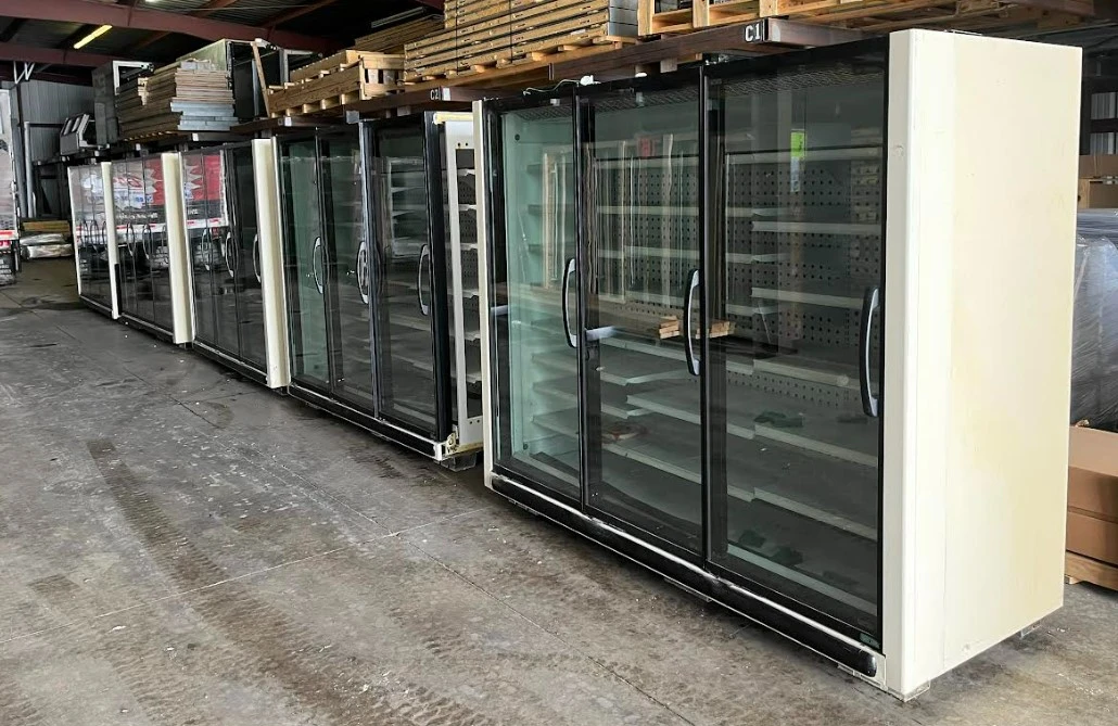17-0112 Zero Zone RVMC30-D Remote 15 Door Medium Temp Cooler Run